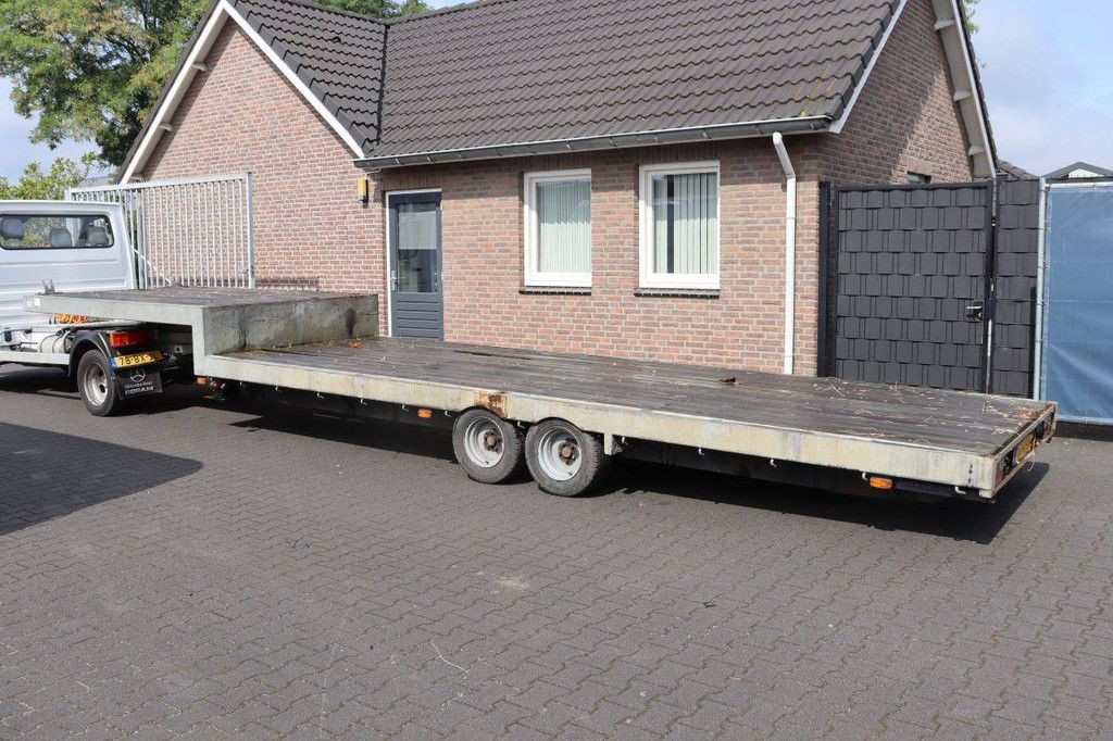 Flatbed Semi-trailer Veldhuizen P 27-2 1999