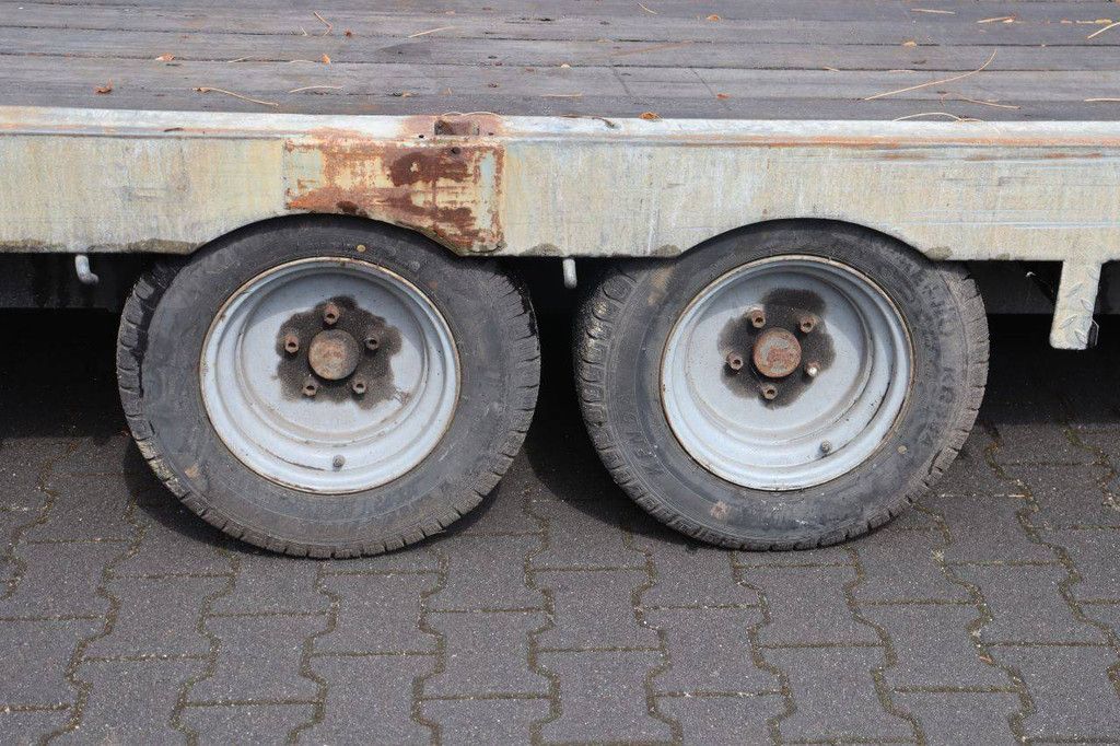 Flatbed Semi-trailer Veldhuizen P 27-2 1999