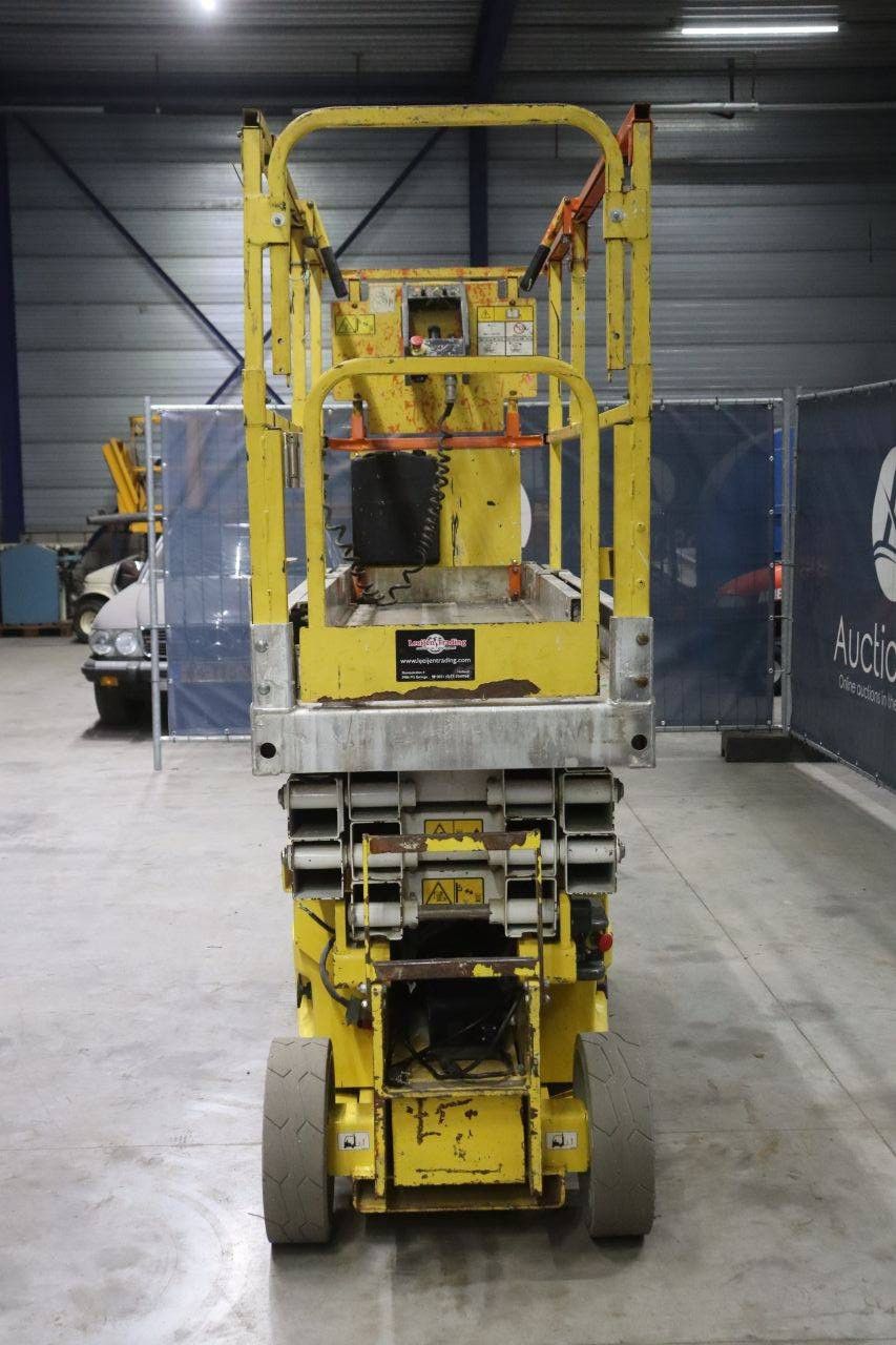 Schaarlift JLG 2030ES Elektrisch 8.10m 2010
