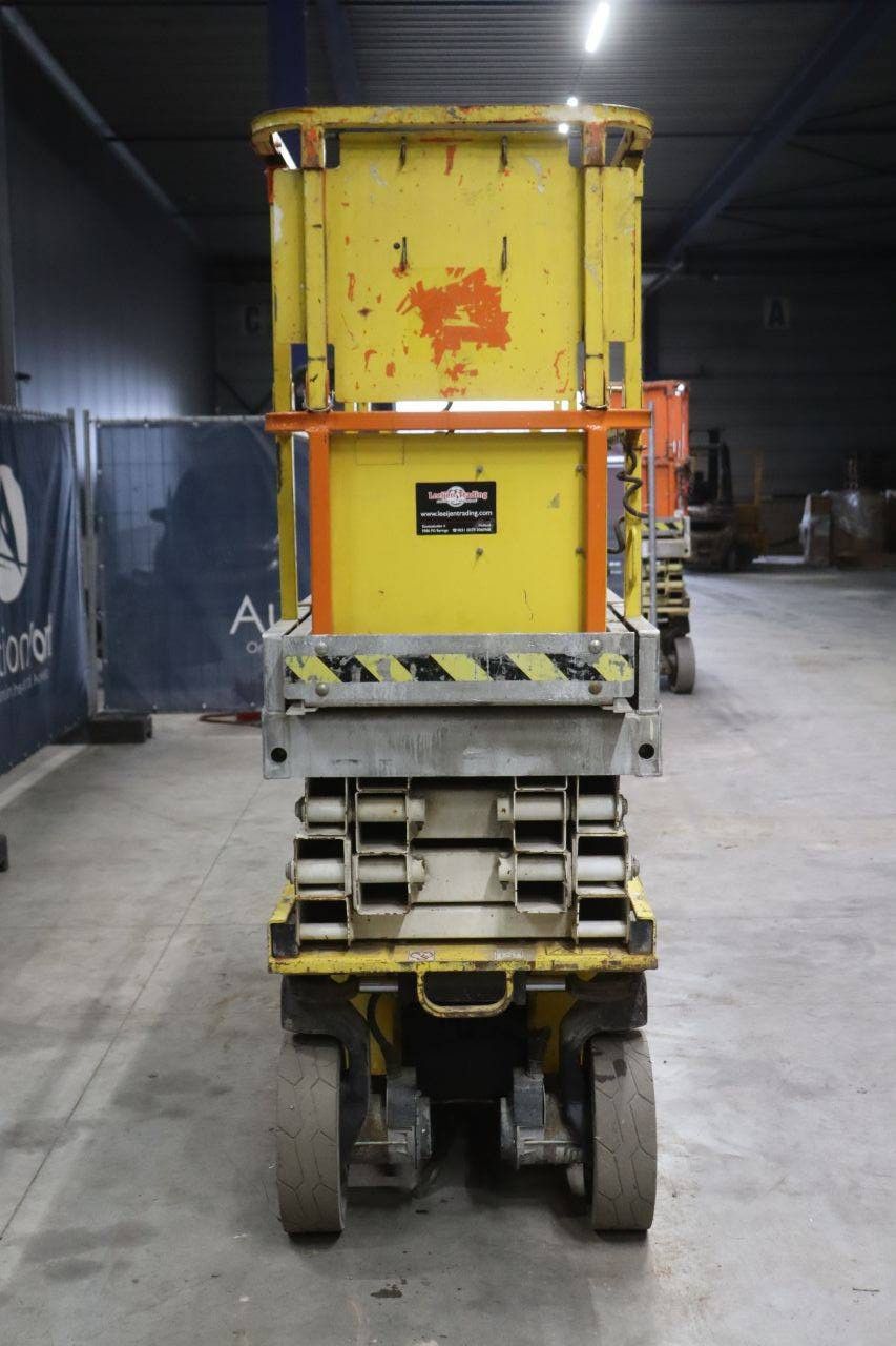 Schaarlift JLG 2030ES Elektrisch 8.10m 2010