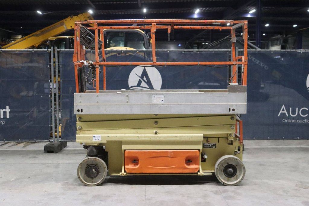 Schaarlift JLG 2030ES Elektrisch 8.10m 2007