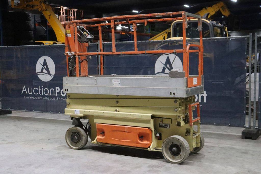 Schaarlift JLG 2030ES Elektrisch 8.10m 2007