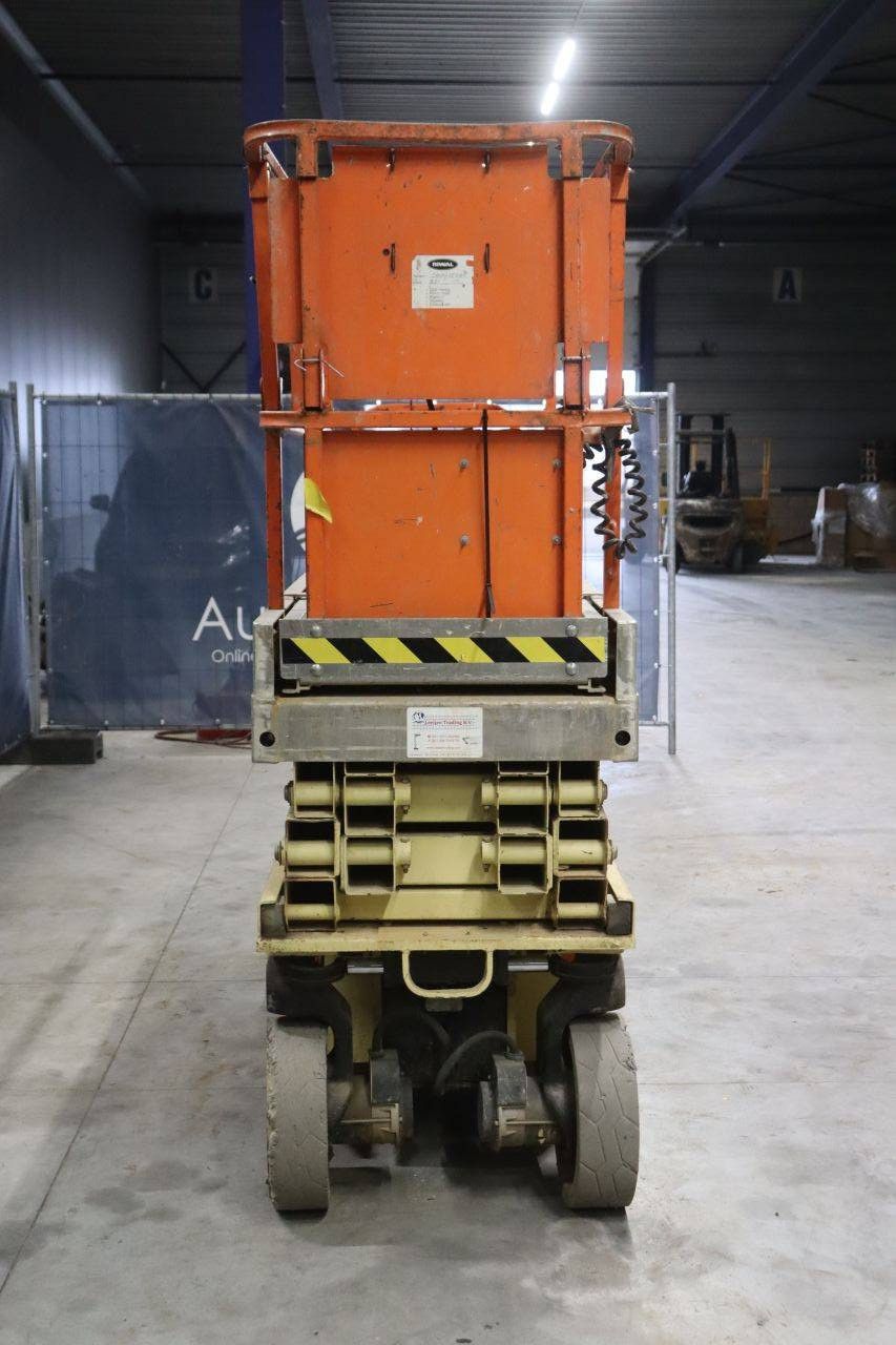 Schaarlift JLG 2030ES Elektrisch 8.10m 2007