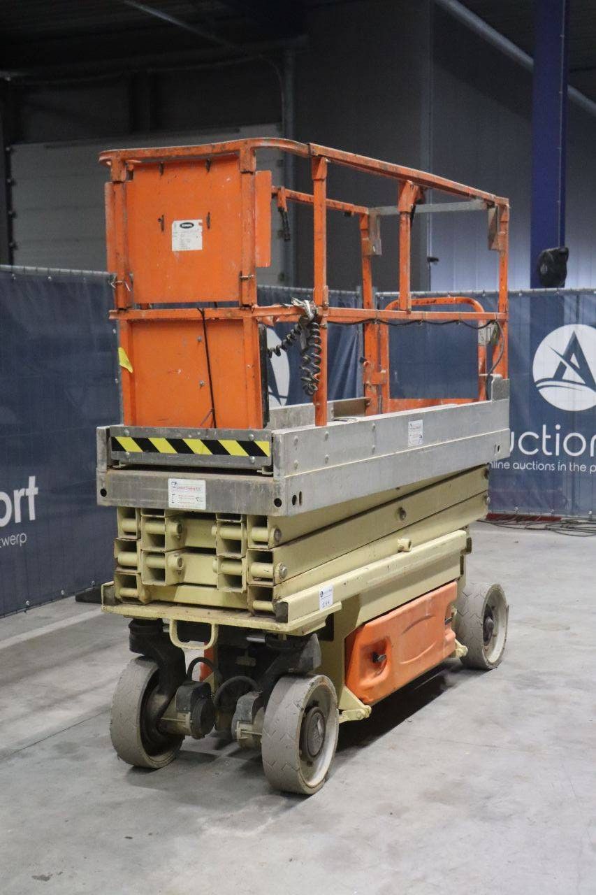 Schaarlift JLG 2030ES Elektrisch 8.10m 2007