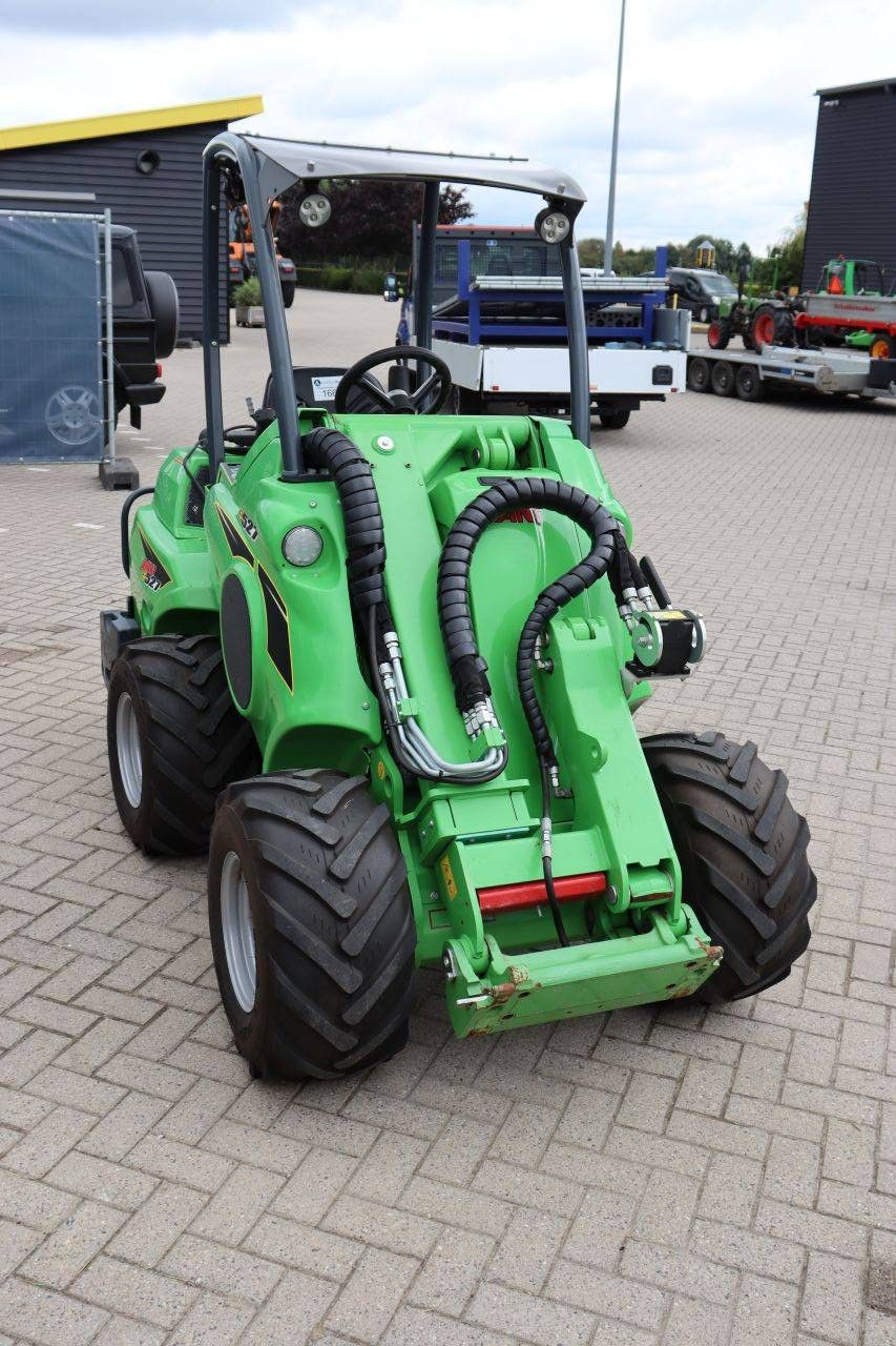 Articulated Loader Avant ME527 Electric 9kW 2025