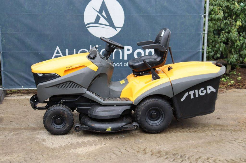 Zitmaaier Stiga TNSE 122 Hydro Benzine 13.4kW 2021
