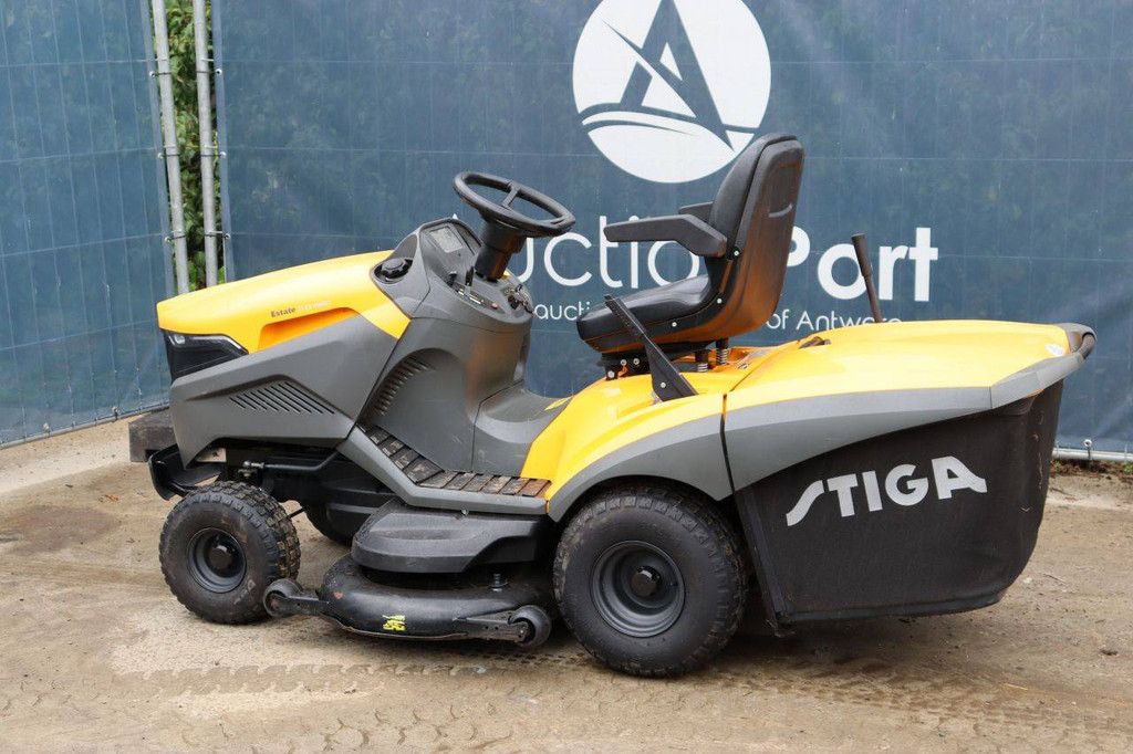 Zitmaaier Stiga TNSE 122 Hydro Benzine 13.4kW 2021
