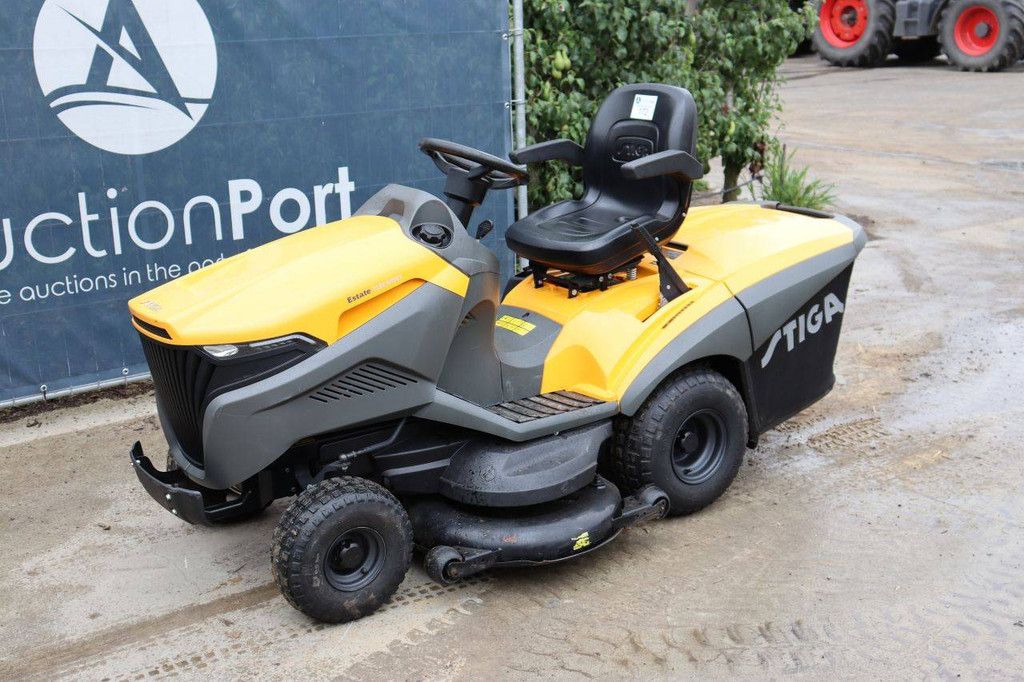 Zitmaaier Stiga TNSE 122 Hydro Benzine 13.4kW 2021