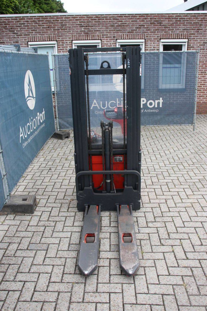 Linde L12 Electric Stacker 1200kg 4.2m 2008