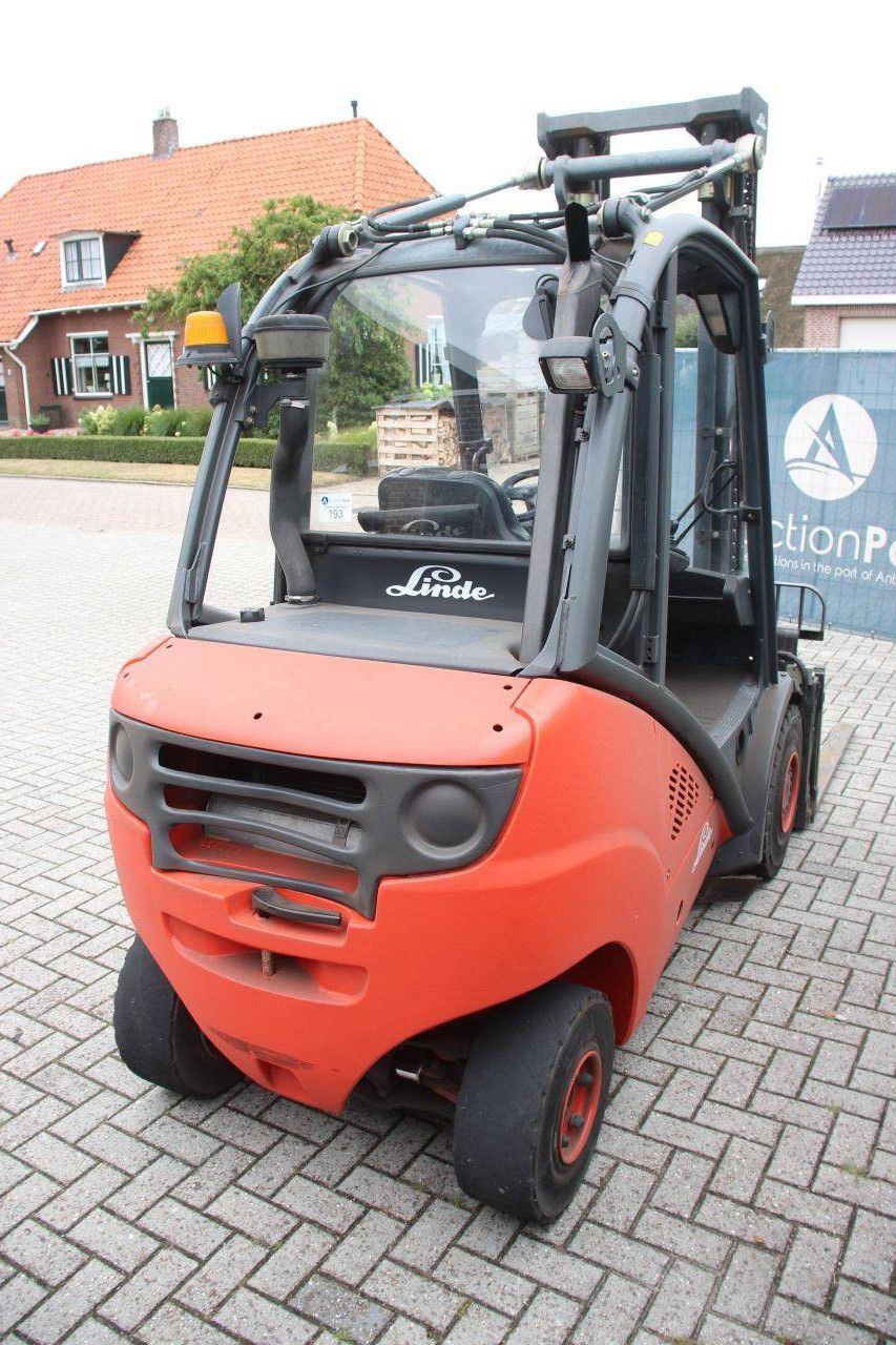 Linde H30D Diesel Forklift 3000kg 7.0m 2008