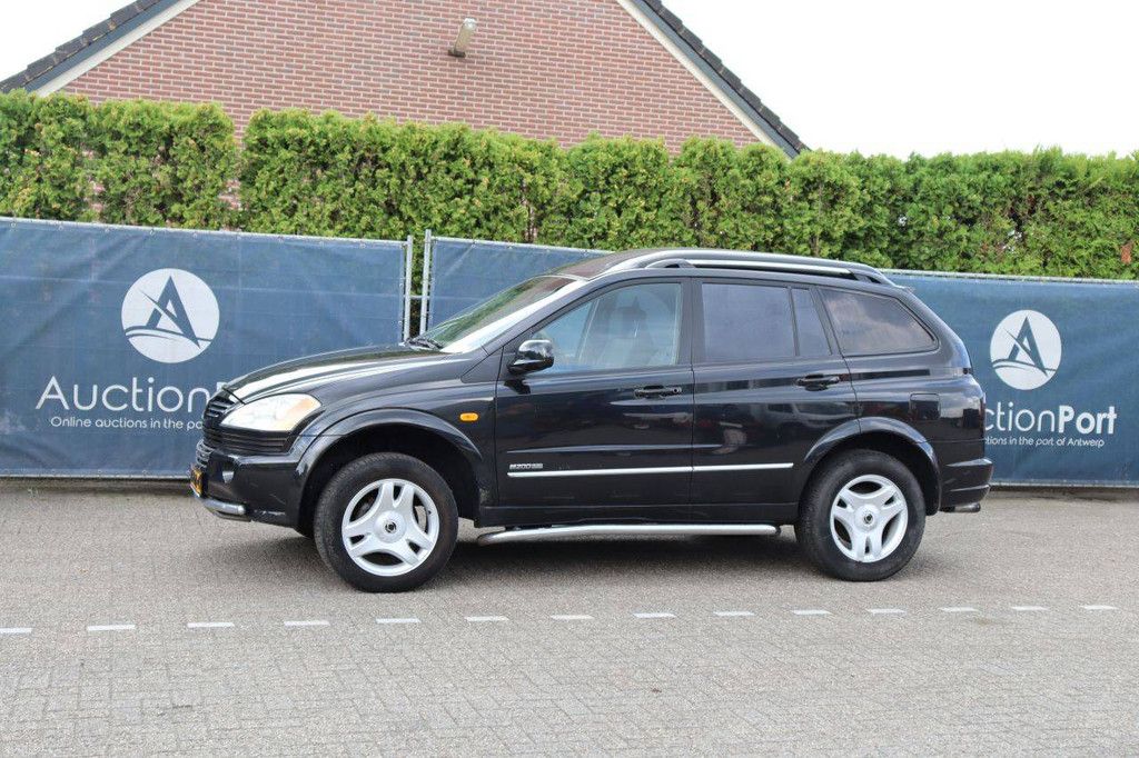 SUV SsangYong Kyron M200 2WD AUT. HR Diesel 142hp 2007 (Margin)