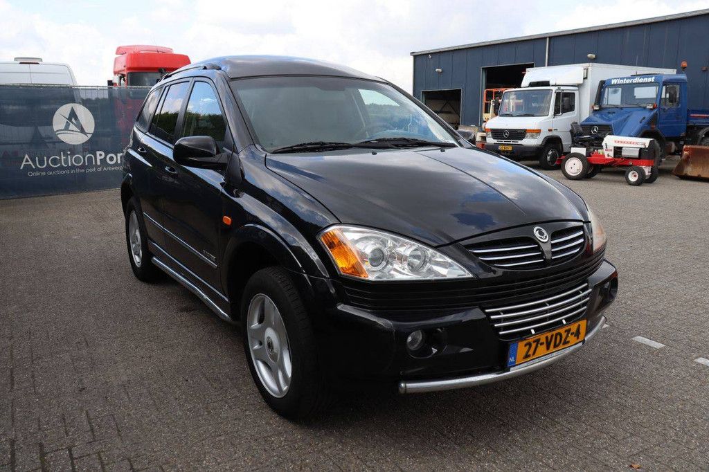 SUV SsangYong Kyron M200 2WD AUT. HR Diesel 142hp 2007 (Margin)