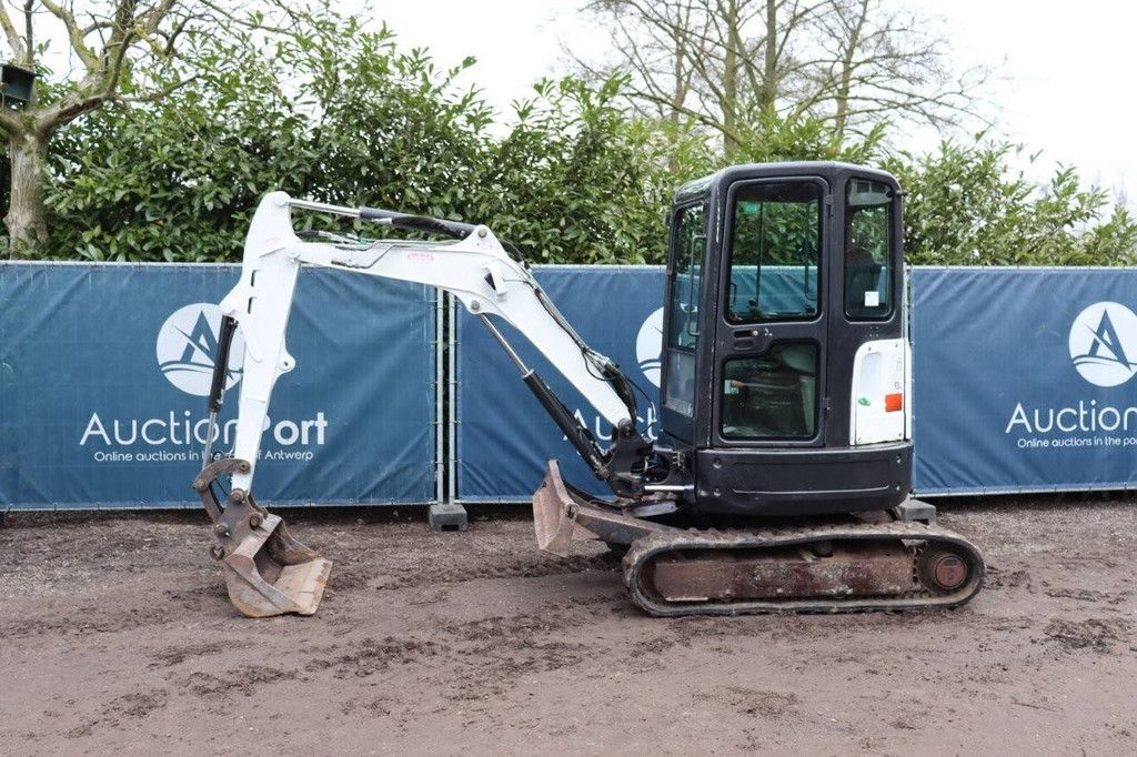 Rupsgraafmachine Bobcat E26 Diesel 2012