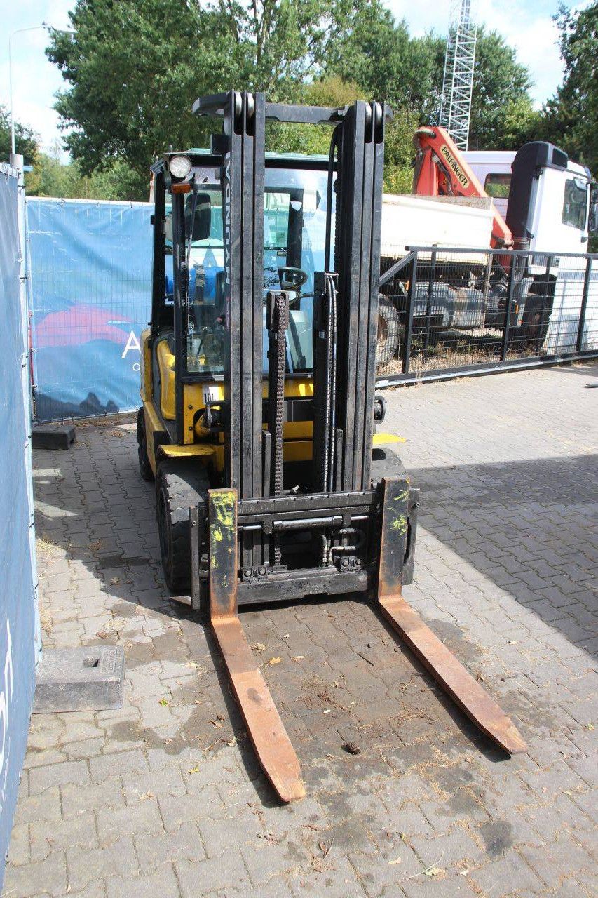 Gabelstapler Hyundai 33L-7A LPG 2840kg 5,0m 2012