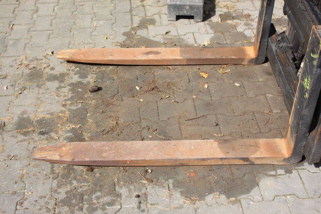 Gabelstapler Hyundai 33L-7A LPG 2840kg 5,0m 2012