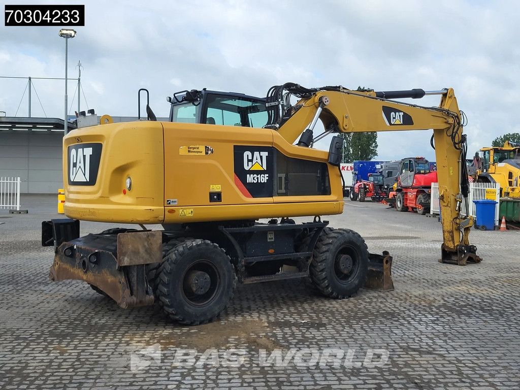 Caterpillar M316F M316 F Outrigger + Blade