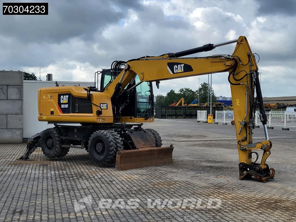Caterpillar M316F M316 F Outrigger + Blade