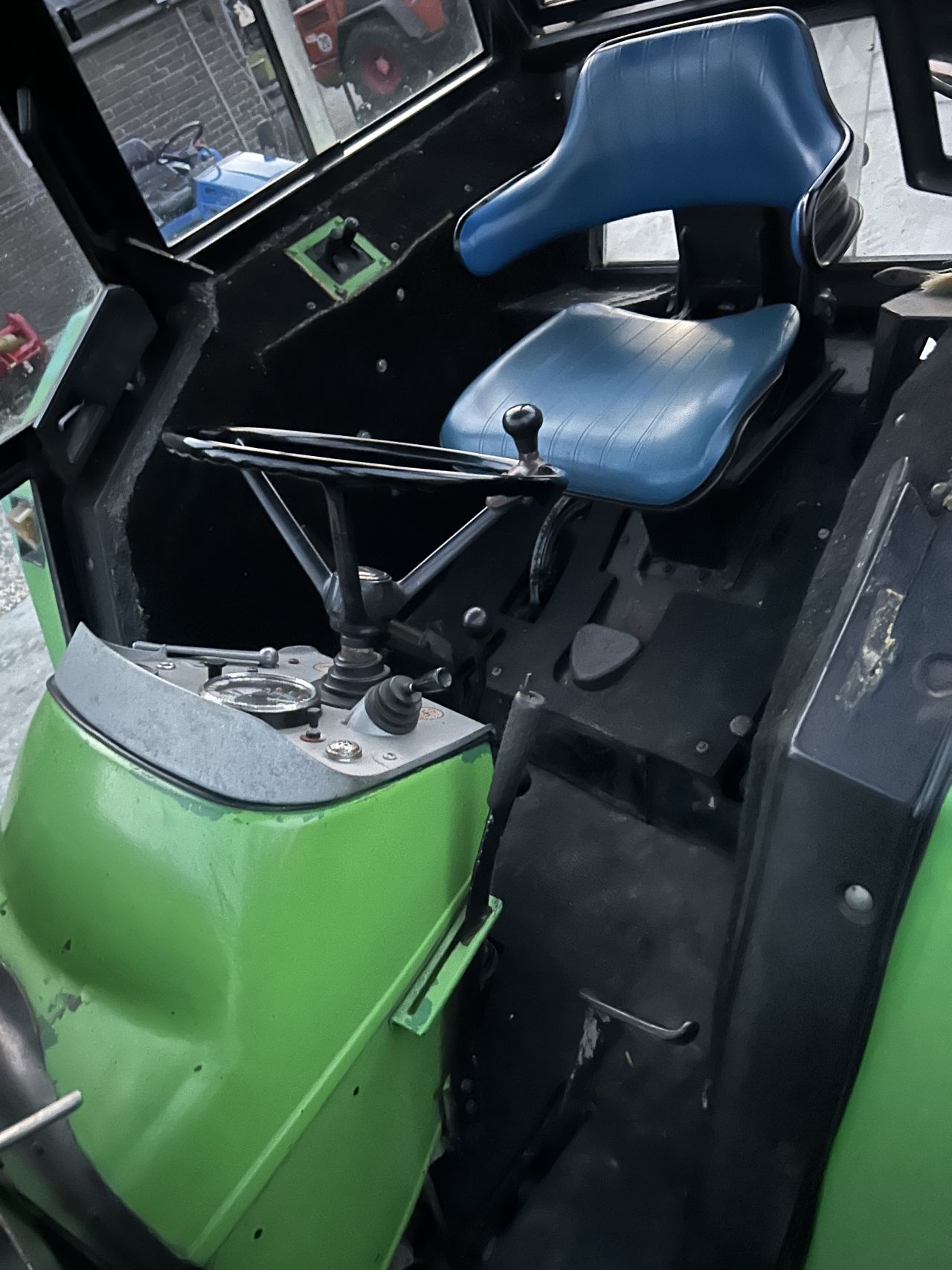 Nette deutz 6006 met voorlader (MARGE)