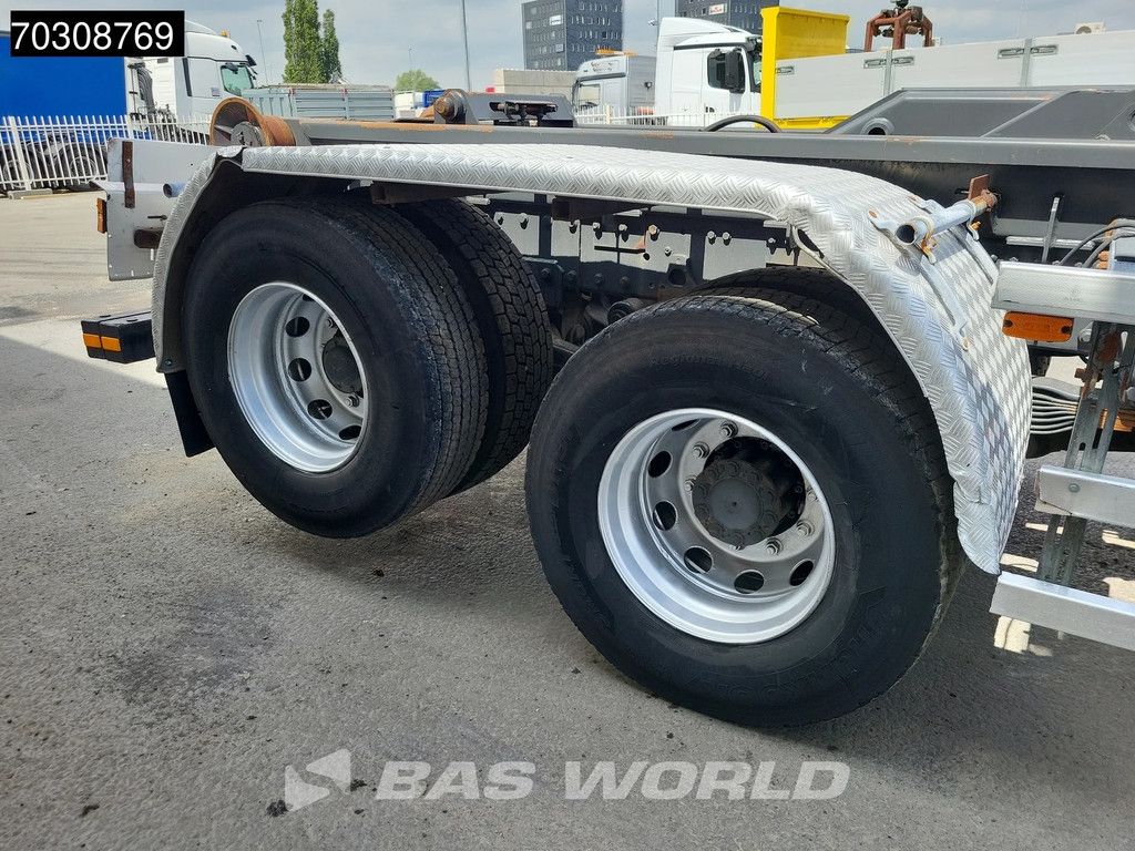Mercedes Actros 2532 6X2 NL-Truck HMF 1643 Z2 Crane Kran 21 tons VDL Hooklift Lift-Axle Euro 5