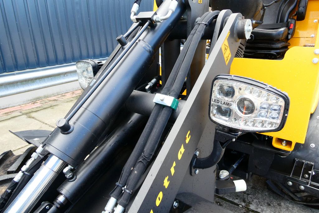 Eurotrac Shovel W12F