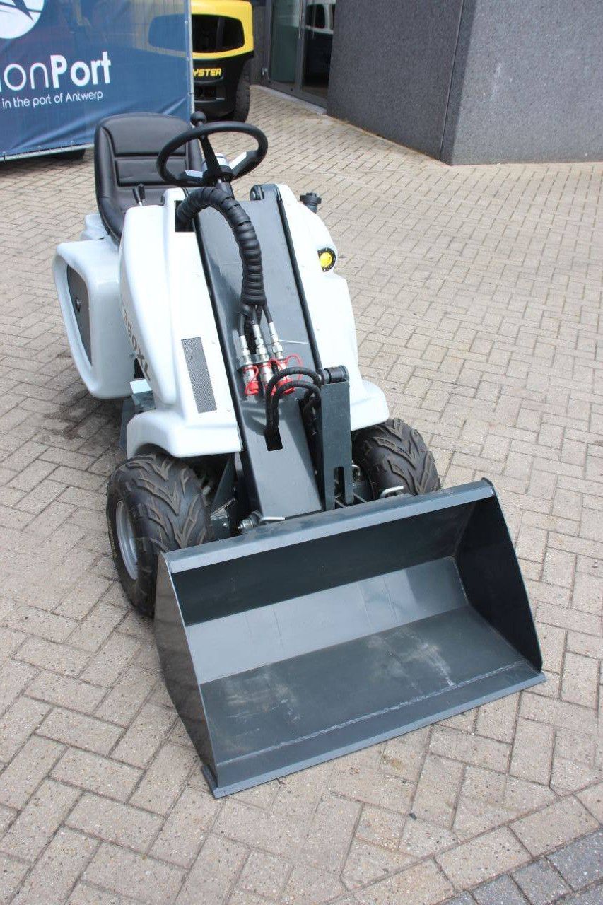 Nuoman T390XL Skid Steer Loader Diesel 7.6kW 2026 New