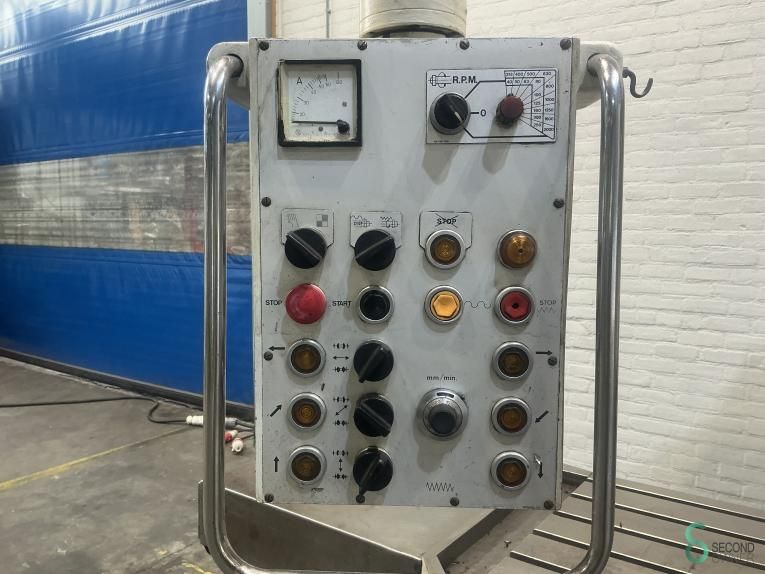 Bedfreesmachines Correa A20-35 1992