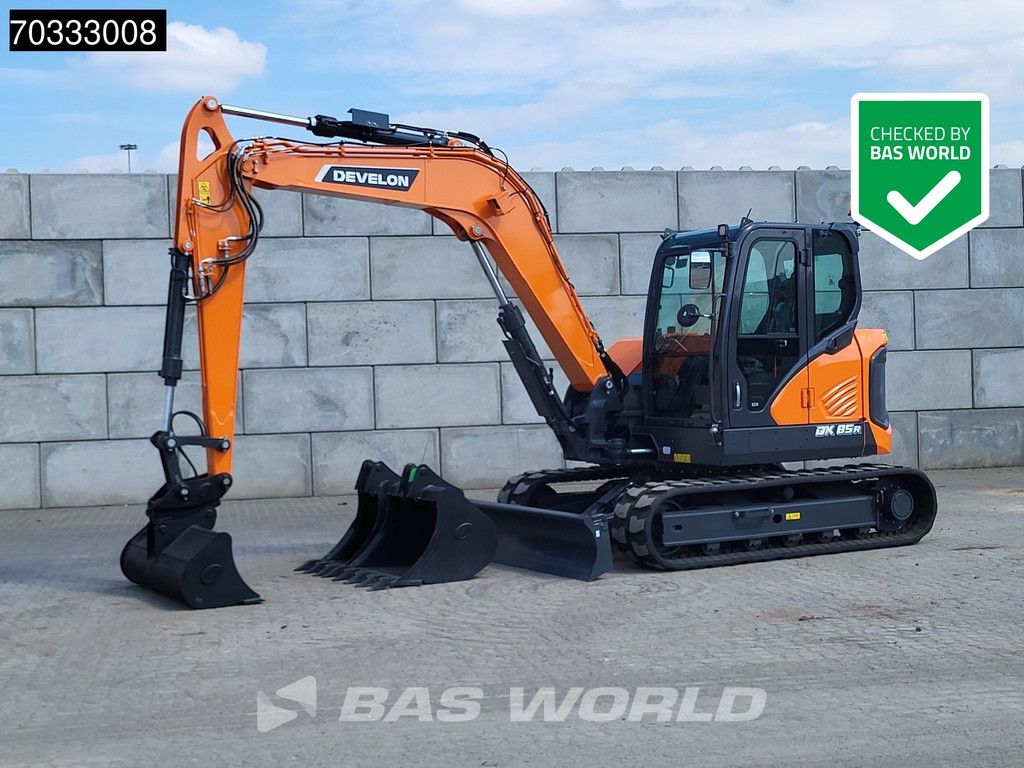 Develon DX85 R-7 A/C - PIN ON / 3 BUCKETS