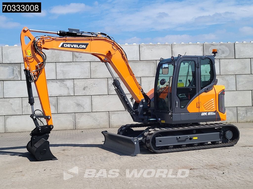 Develon DX85 R-7 A/C - PIN ON / 3 BUCKETS
