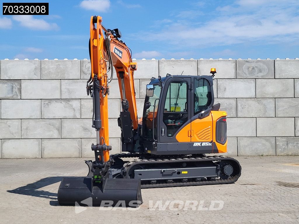 Develon DX85 R-7 A/C - PIN ON / 3 BUCKETS