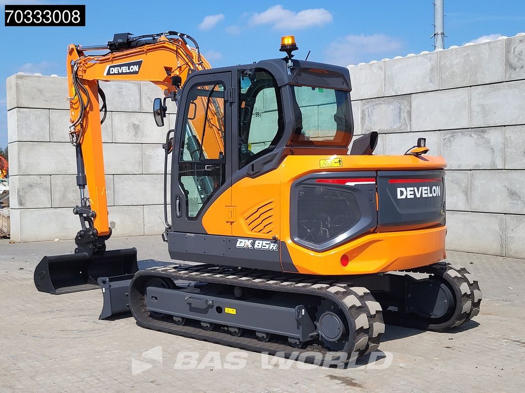 Develon DX85 R-7 A/C - PIN ON / 3 BUCKETS