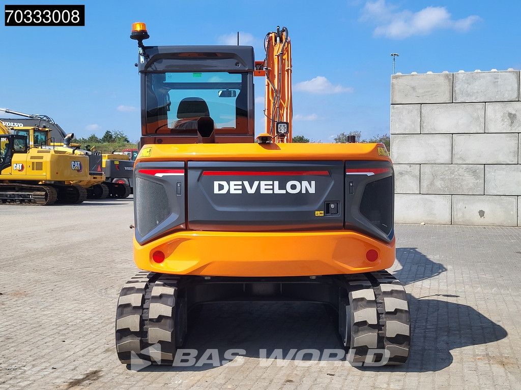 Develon DX85 R-7 A/C - PIN ON / 3 BUCKETS