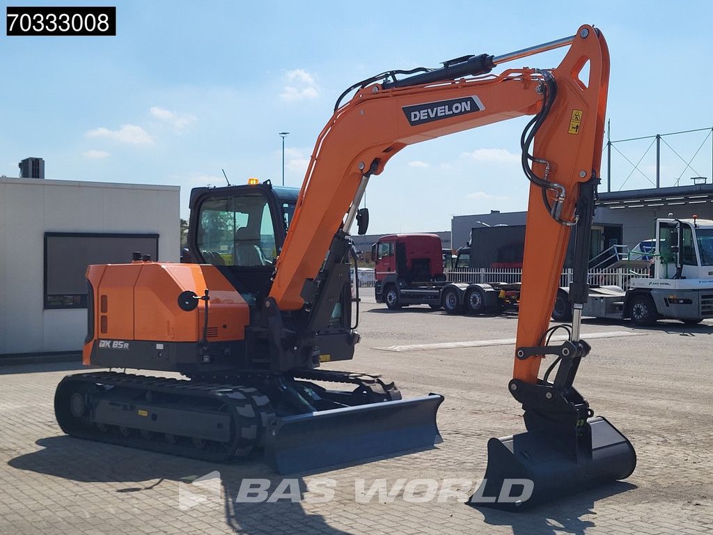 Develon DX85 R-7 A/C - PIN ON / 3 BUCKETS