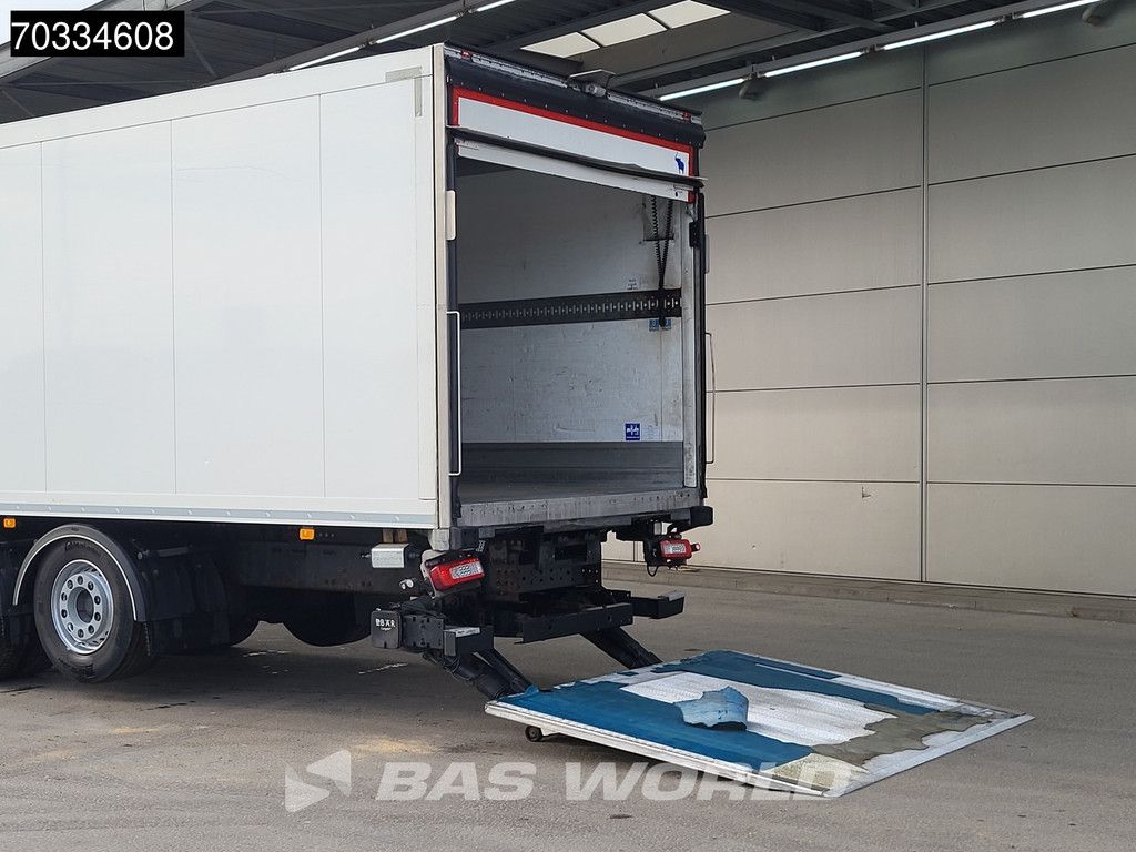 Volvo FM FM 330 6X2 Full Air suspension Lift+steering Axle Ladebordwand VEB Euro 6