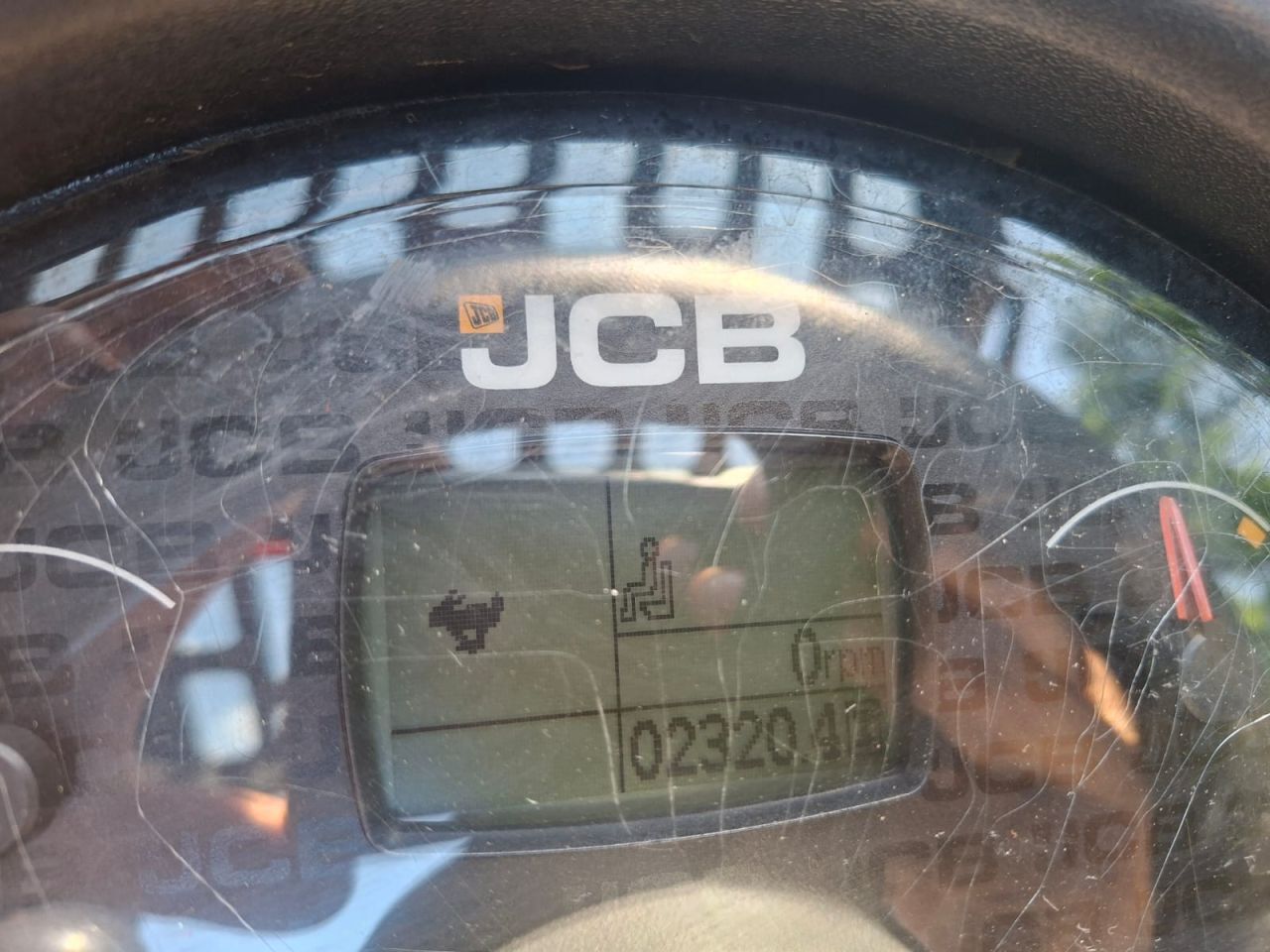 JCB 403 plus stage 5 | bj 2021 | 2320uur | puinbak lepels