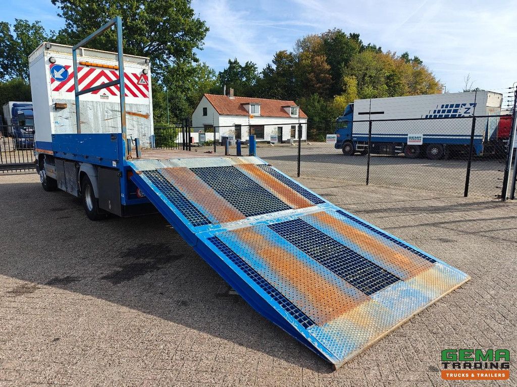 Mercedes-Benz Atego 1624L 4x2 Day Cab Euro4 - 6 CYL - Flatbed Truck 4.4m + Double Hydraulic Ramps - Tool Room - Manual Transmission
