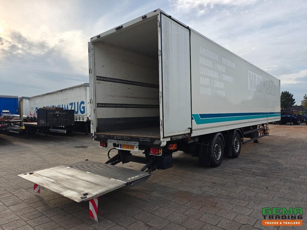 System Trailers TFSSQ18TRPLY Geschlossener Aufbau 13,6 m + Unterklappbare Heckklappe 2000 kg - Lenkachse Tridec + Liftachse - SAF-Scheibenbremsen - TÜV bis 05/2027