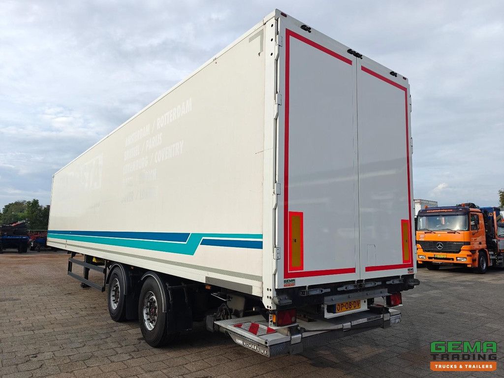 System Trailers TFSSQ18TRPLY Geschlossener Aufbau 13,6 m + Unterklappbare Heckklappe 2000 kg - Lenkachse Tridec + Liftachse - SAF-Scheibenbremsen - TÜV bis 05/2027
