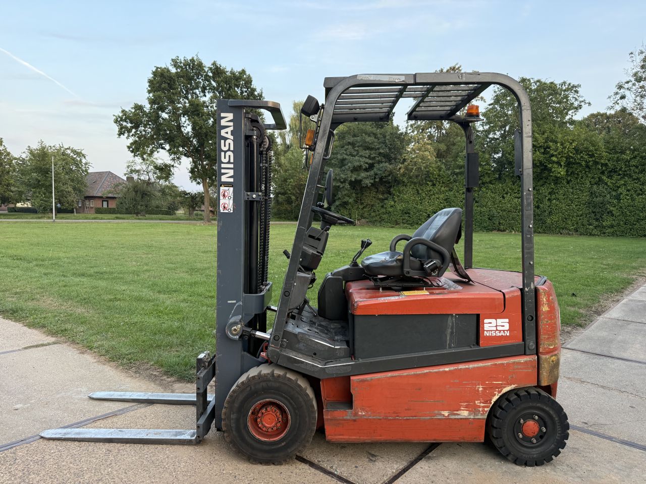 Nissan 2.5 tonner elektrische heftruck