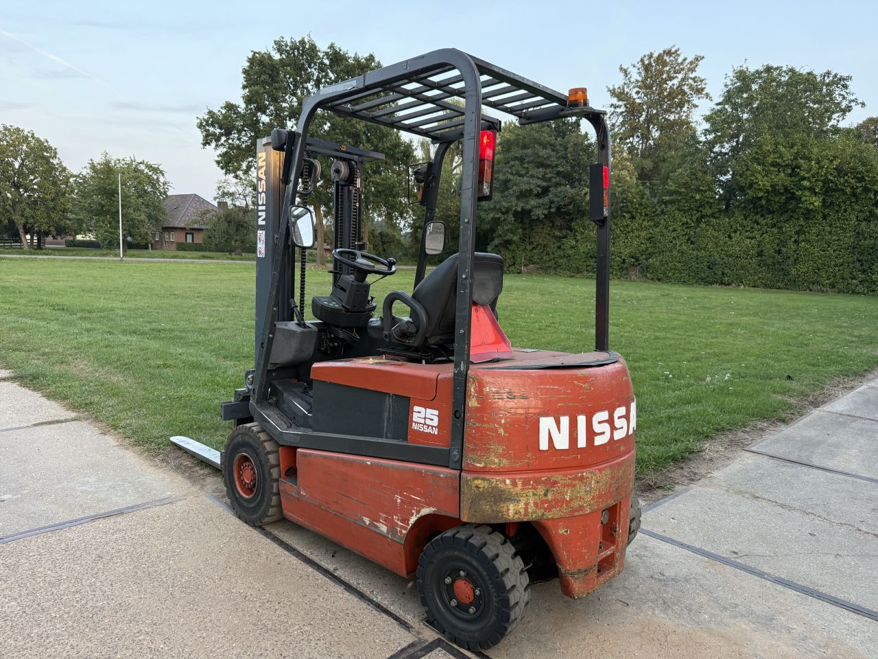 Nissan 2.5 tonner elektrische heftruck