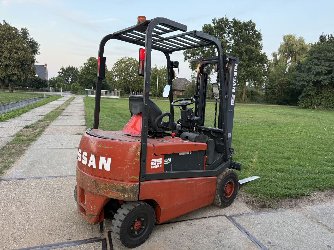 Nissan 2.5 tonner elektrische heftruck