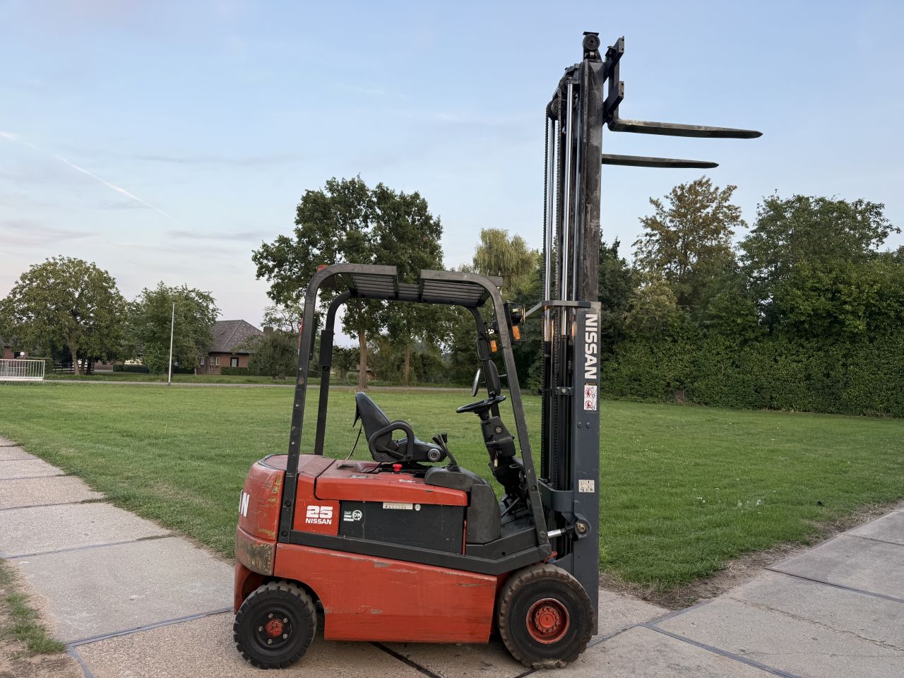 Nissan 2.5 tonner elektrische heftruck