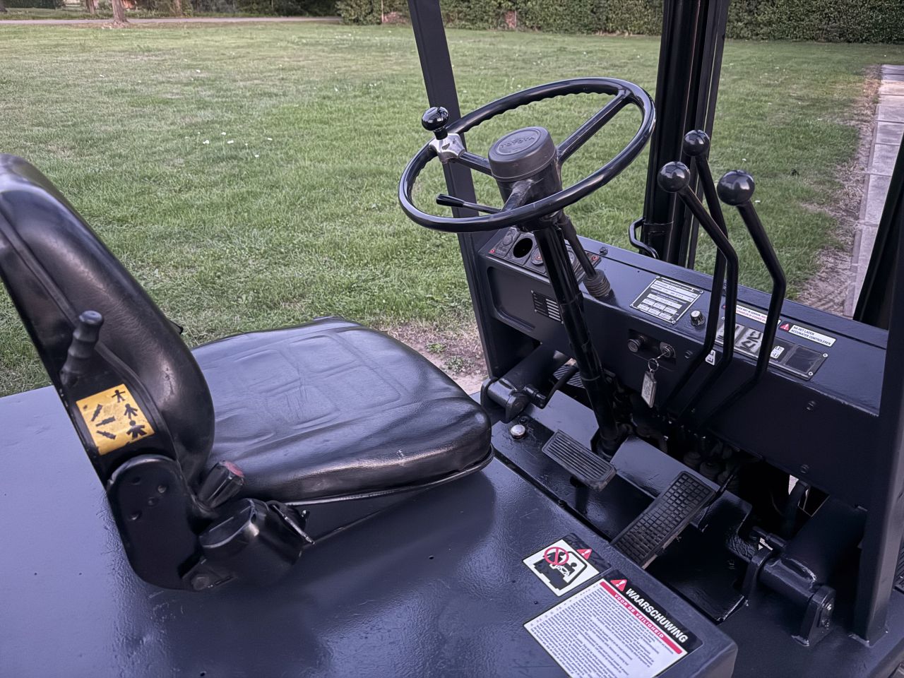 Toyota 2.5 tonner elektrisch triplo 500cm freelift sideshift