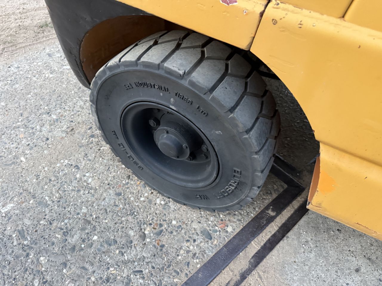 3.5 tonner diesel heftruck 3-delig freelift 4 ventielen 3500uur