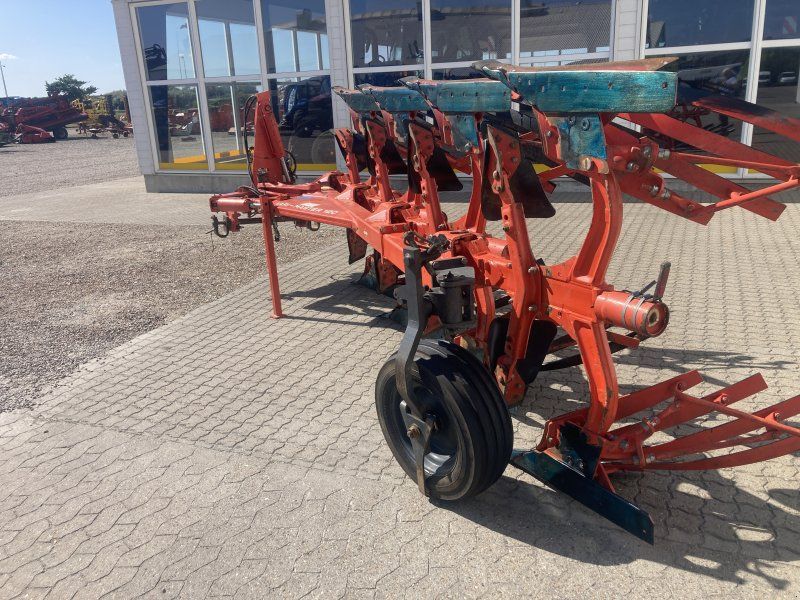 Kuhn VARI-MASTER 120 NSH