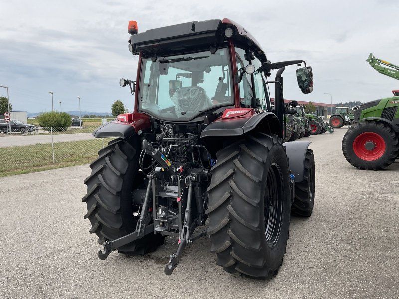 Valtra A 115