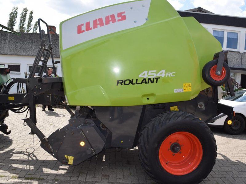 Claas Rollant 454 RC