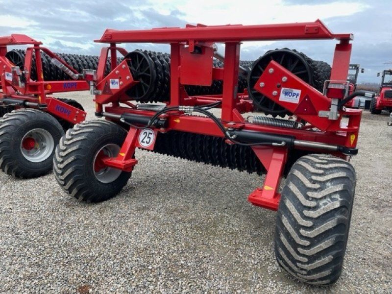 Kverneland Actiroll 830 Classic Cambridge 80 Hektar