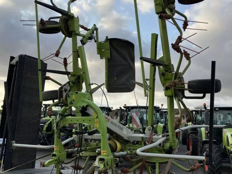 Claas faneuse volto 700