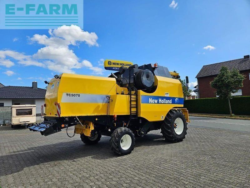 New Holland tc 5070