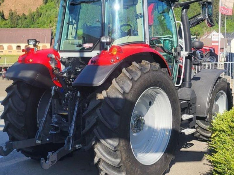 Massey Ferguson 5s.105 dyna-6 essential